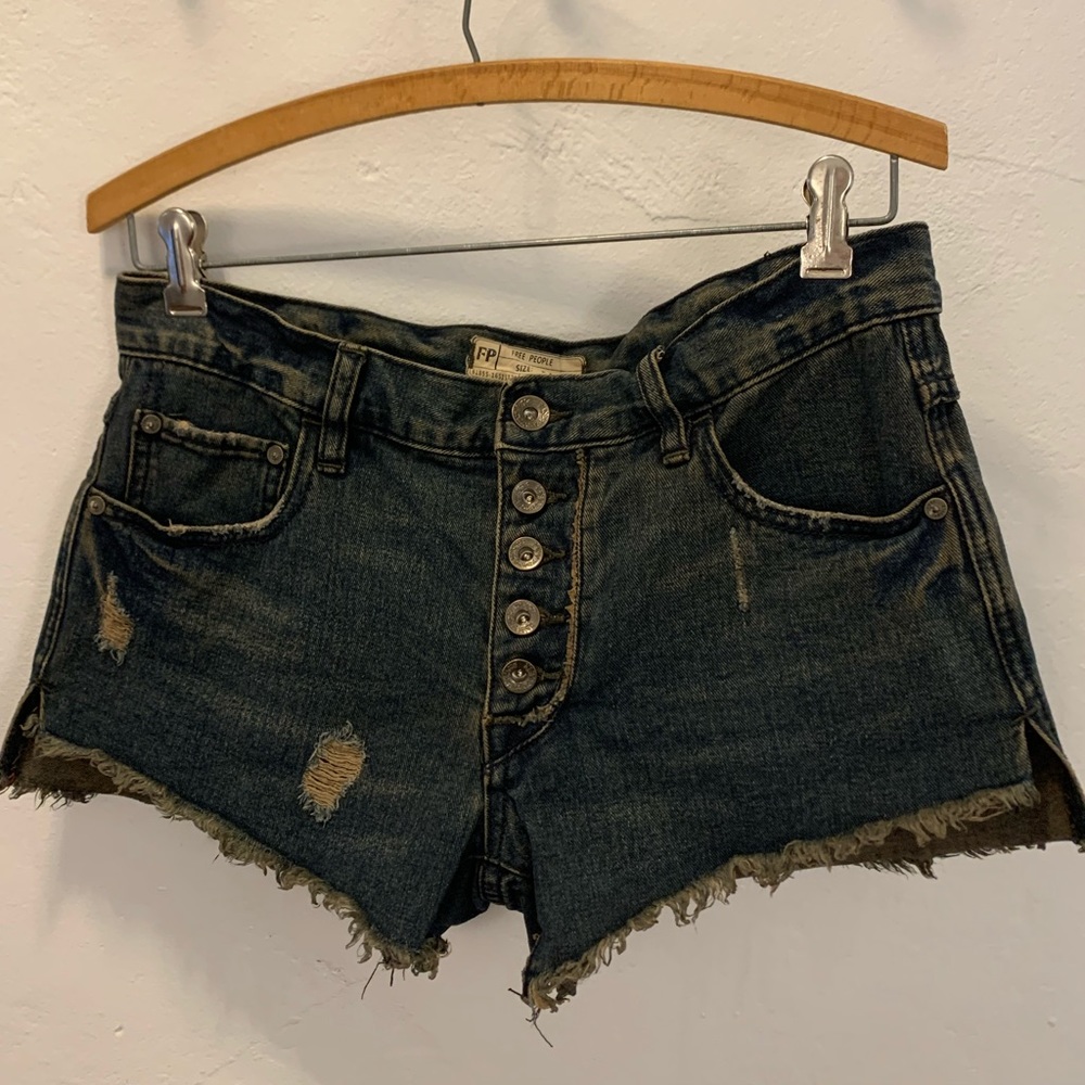 Distressed denim FP shorts🐫